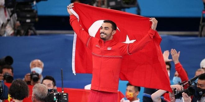 ملی‌پوش ترکیه در رقابت‌های ژیمناستیک المپیک توکیو برنز گرفت