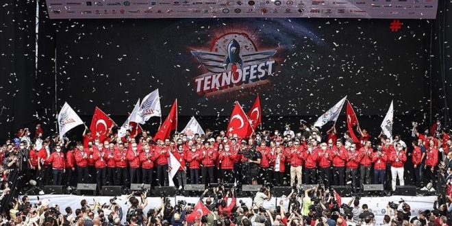 جشنواره تکنوفست استانبول آغاز شد