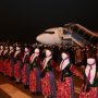 آغاز پروازهای مستقیم تهران به وان؛ استقبال از مسافران با رقص و موزیک