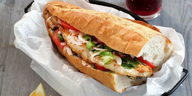 ساندویچ ماهی در استانبول