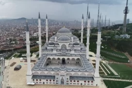 بزرگترین مسجد استانبول