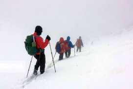 کوهنوردان تویسرکانی به قله آرارات ترکیه صعود کردند